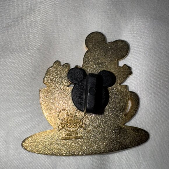 EUC, Disney Go Minnie and Cat in Teacup Pin, Minnie Mouse + Figaro, Pink Black - Picture 7 of 12